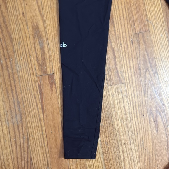 ALO High waisted heart throb leggings - Picture 4 of 6